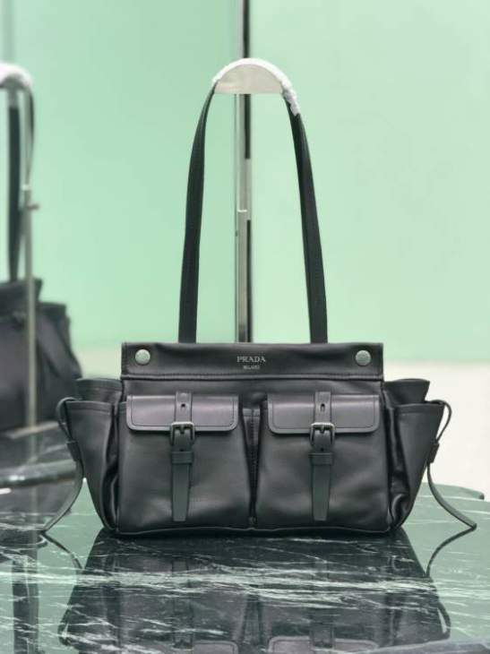 Picture of Prada Handbags _SKUfw232190148fw